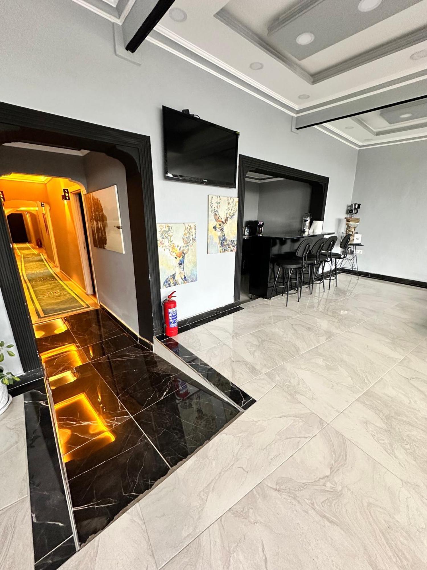 Arnavutkoy Pilot Hotel מראה חיצוני תמונה
